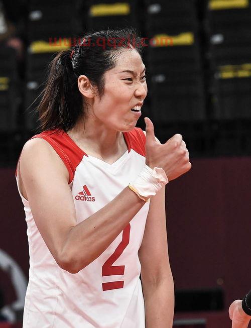 中国女排旗手朱婷（中国女排选手朱婷）