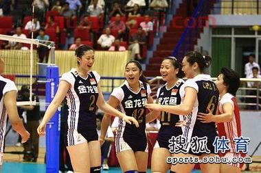 中国女排队员笑容照片对比（中国女排队员笑容照片对比视频）