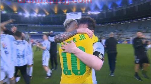 内马尔哭着看梅西笑（内马尔得知梅西转会）