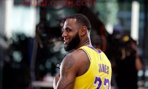 杜兰特生涯各赛季得分总数(杜兰特本赛季最高分)