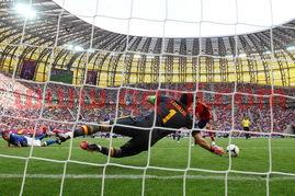 欧洲杯西班牙进了几个球（欧洲杯意大利谁进球了） 第1张