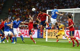 西班牙意大利盘口分析（西班牙意大利比分预测盘口） 第1张