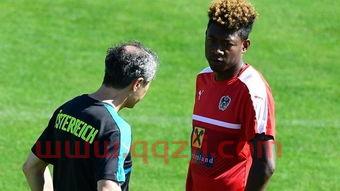 欧洲杯回放哪里看得到比赛（欧洲杯从哪看回放） 第1张